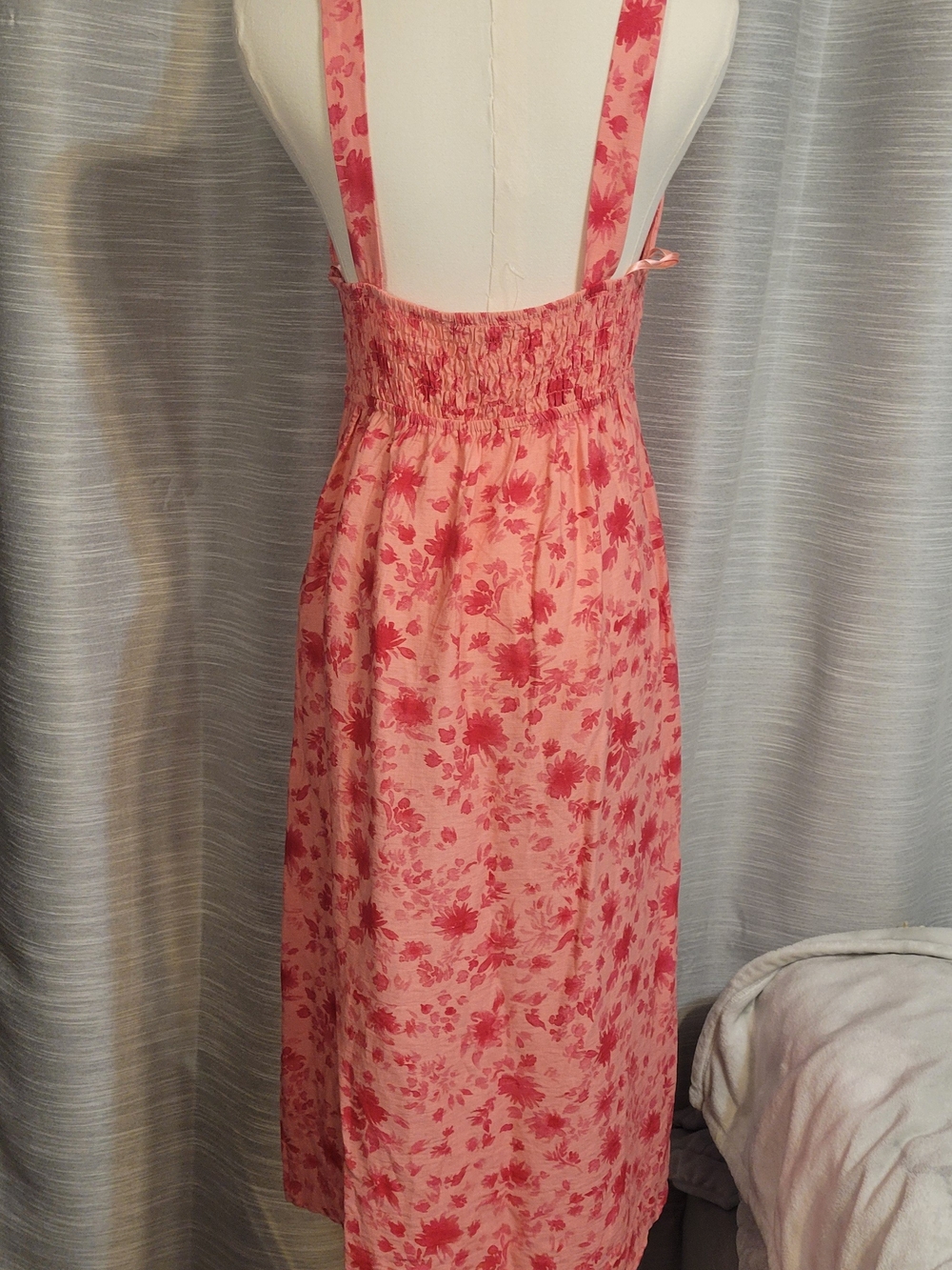 Pink Floral V-Neck Midi Dress - Picture 5 of 10